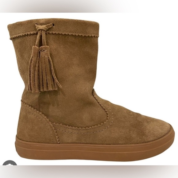 Crocs Lodge Point Suede Pull Up Boots in Tan Size 9 - Picture 1 of 7